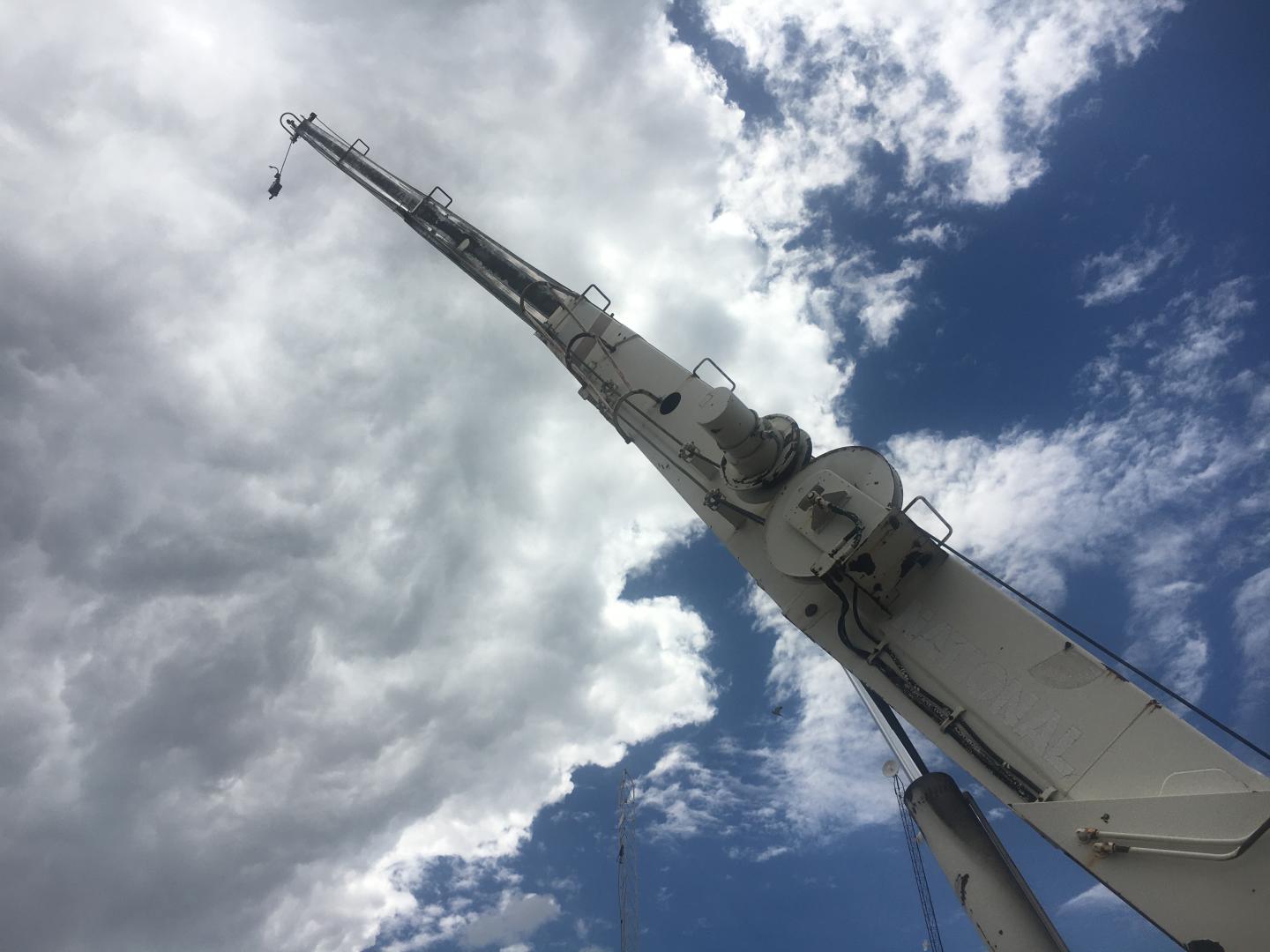 ./imagenes/INVOICE/2019/16997/GRUA NATIONAL 875A (60).JPG